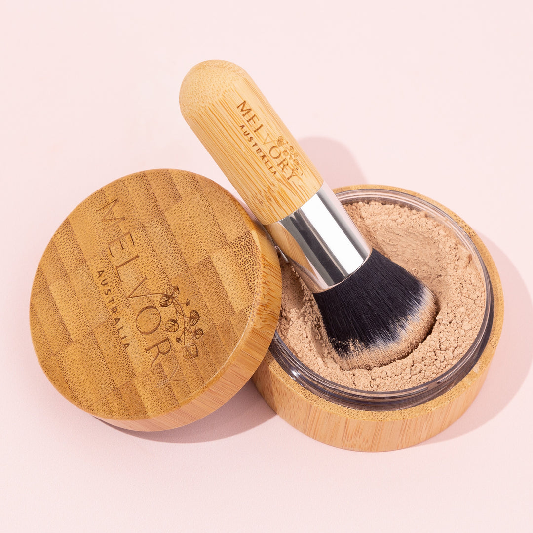 Mineral Powder Foundation &amp; Kabuki Brush Set
