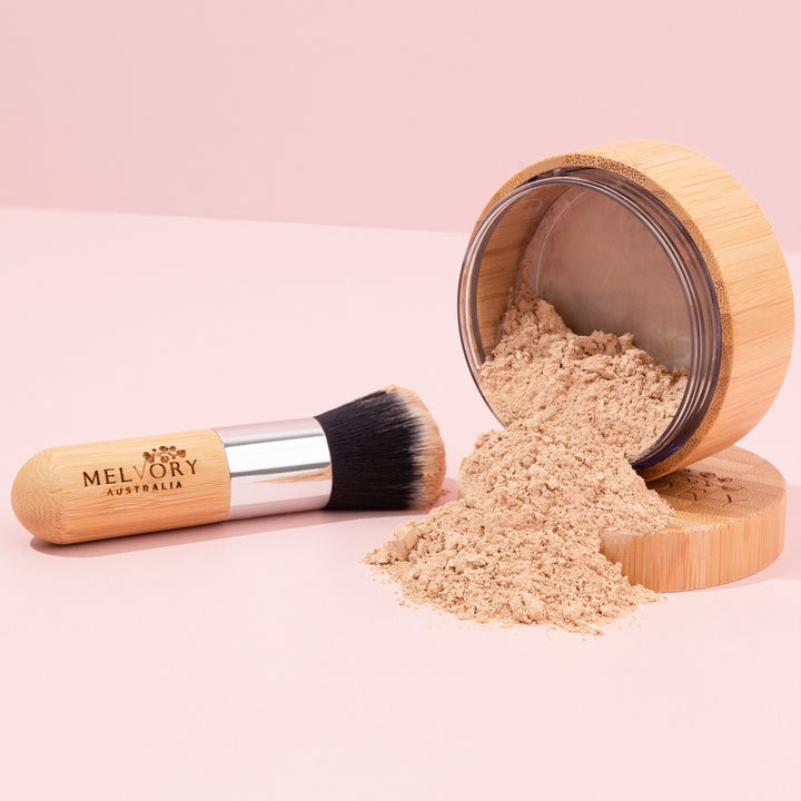 Mineral Powder Foundation &amp; Kabuki Brush Set